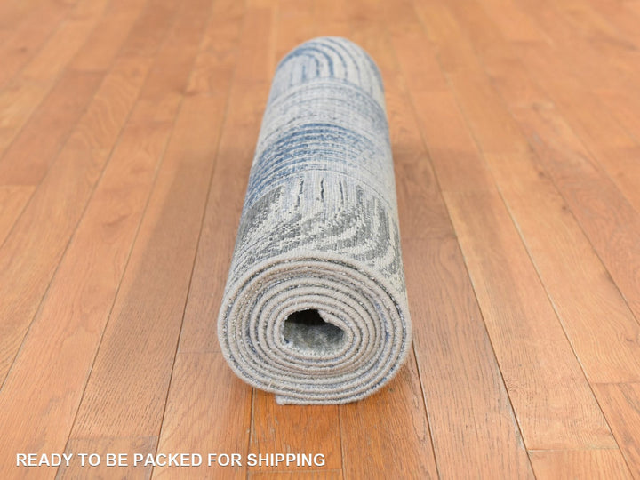 2'7" x 10'4" New Hand Knotted Ivory Wool & Silk Runner Oriental Rug - MOA10278760