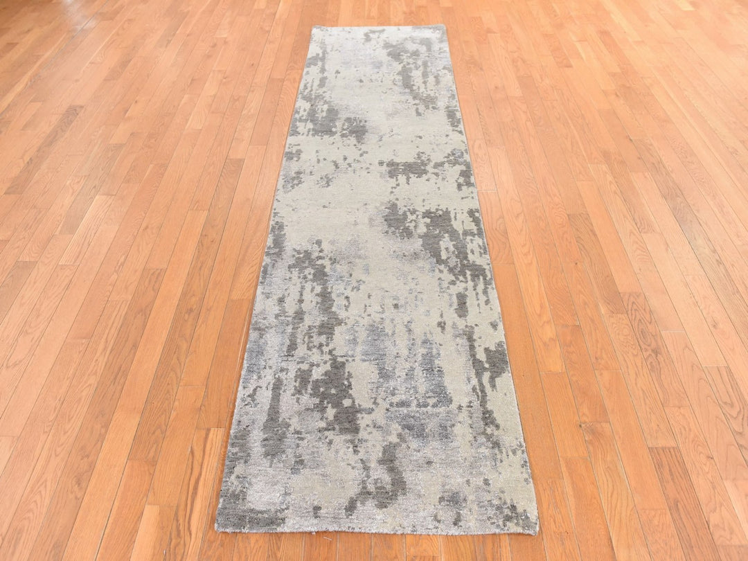 2'8" x 9'7" New Hand Knotted Grey Wool & Silk Runner Oriental Rug - MOA10278761