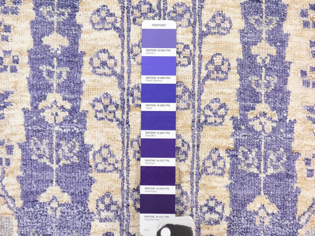 2'7" x 10'1" New Hand Knotted Ivory Wool & Silk Runner Oriental Rug - MOA10278763
