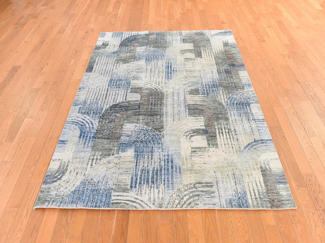 5'1" x 7'0" New Hand Knotted Ivory Wool & Silk Rectangle Oriental Rug - MOA10278769