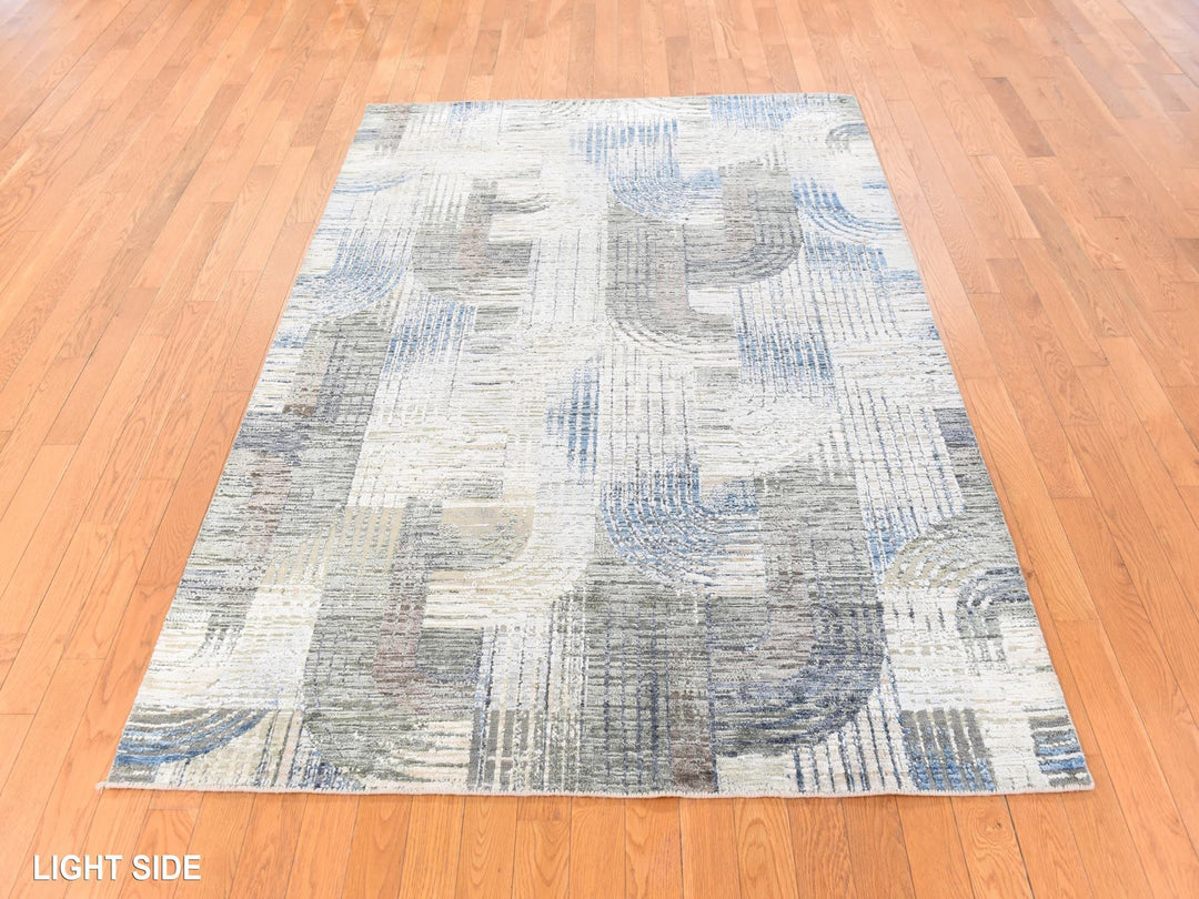 5'1" x 7'0" New Hand Knotted Ivory Wool & Silk Rectangle Oriental Rug - MOA10278769