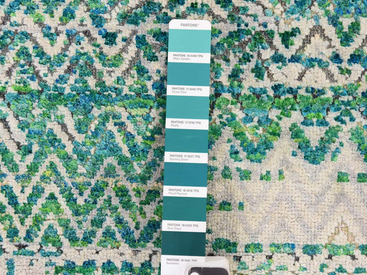 8'10" x 12'0" New Hand Knotted Green Wool & Silk Rectangle Oriental Rug - MOA10278841
