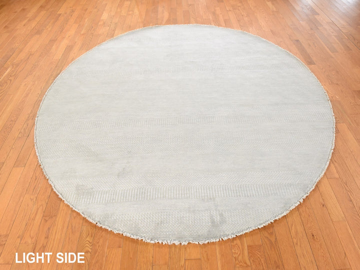 7'10" x 7'10" New Hand Knotted Grey Wool Round Oriental Rug - MOA10278846