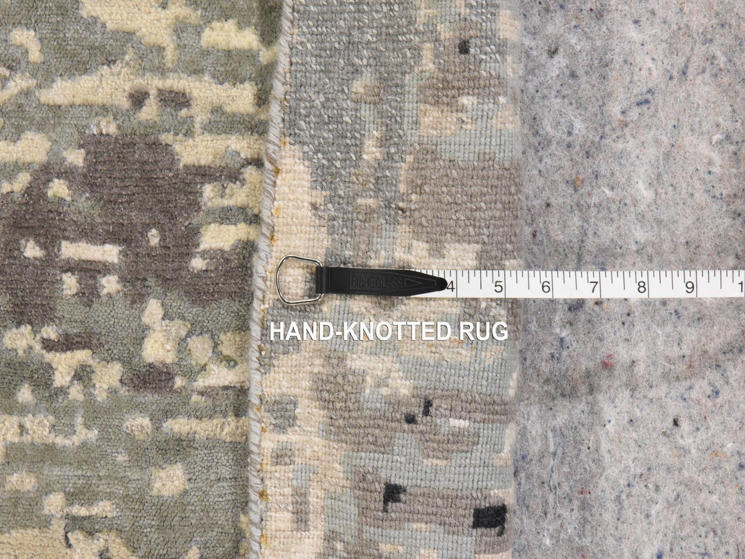 8'3" x 8'3" New Hand Knotted Grey Wool & Silk Round Oriental Rug - MOA10278856