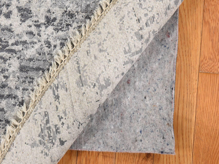 7'0" x 7'0" New Hand Knotted Grey Wool & Silk Round Oriental Rug - MOA10278857