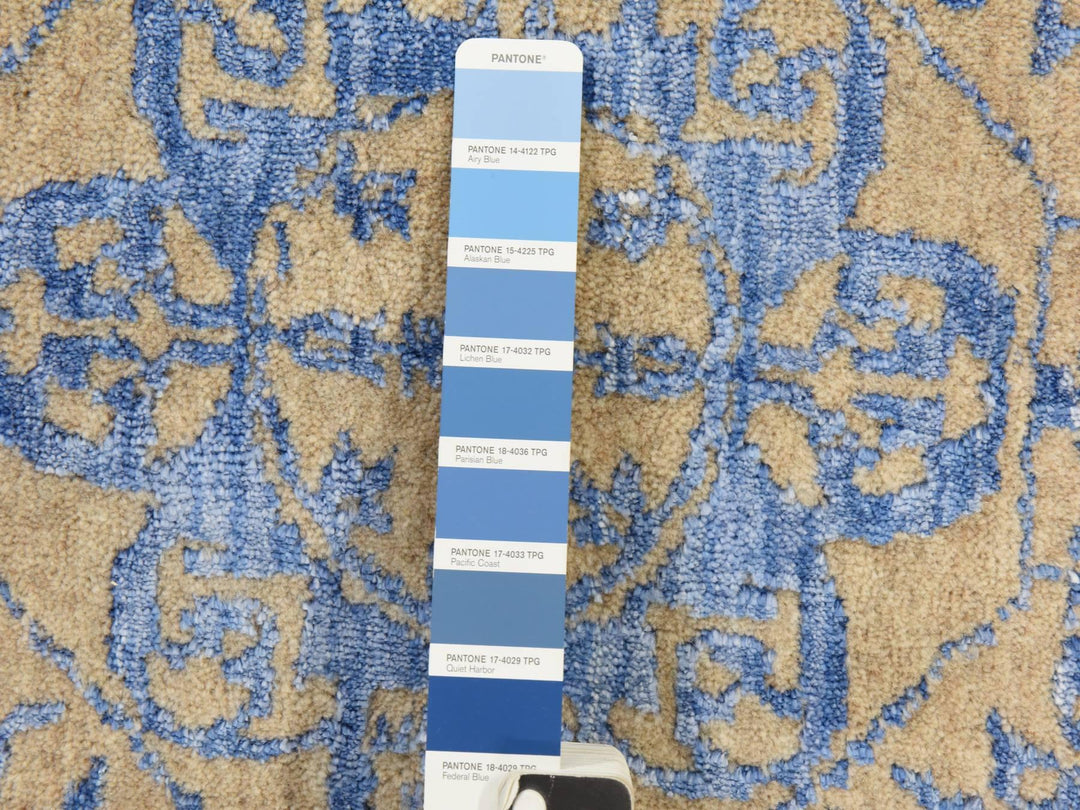 8'0" x 8'0" New Hand Loomed Beige Wool & Silk Round Oriental Rug - MOA10278858
