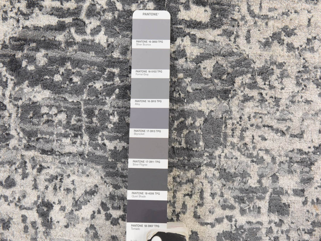 8'0" x 8'0" New Hand Knotted Grey Wool & Silk Round Oriental Rug - MOA10278864