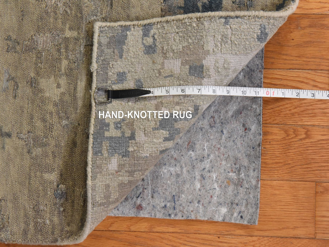6'3" x 8'10" New Hand Knotted Beige Wool & Silk Rectangle Oriental Rug - MOA10278896