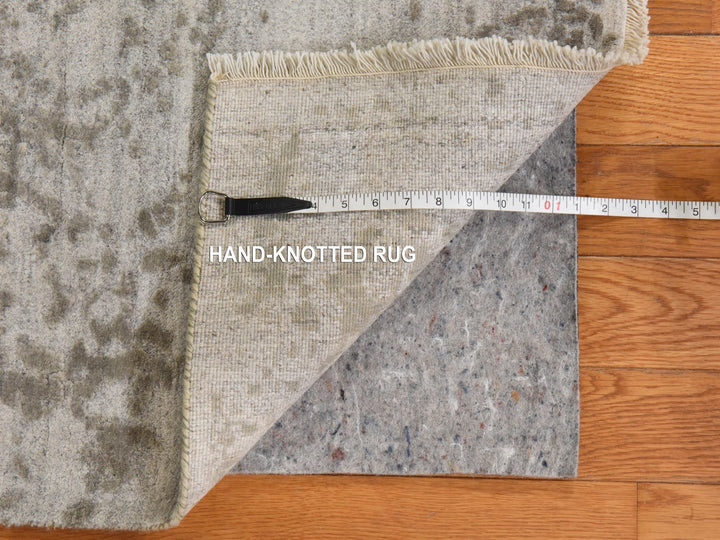 6'0" x 9'0" New Hand Knotted Grey Wool & Silk Rectangle Oriental Rug - MOA10278901