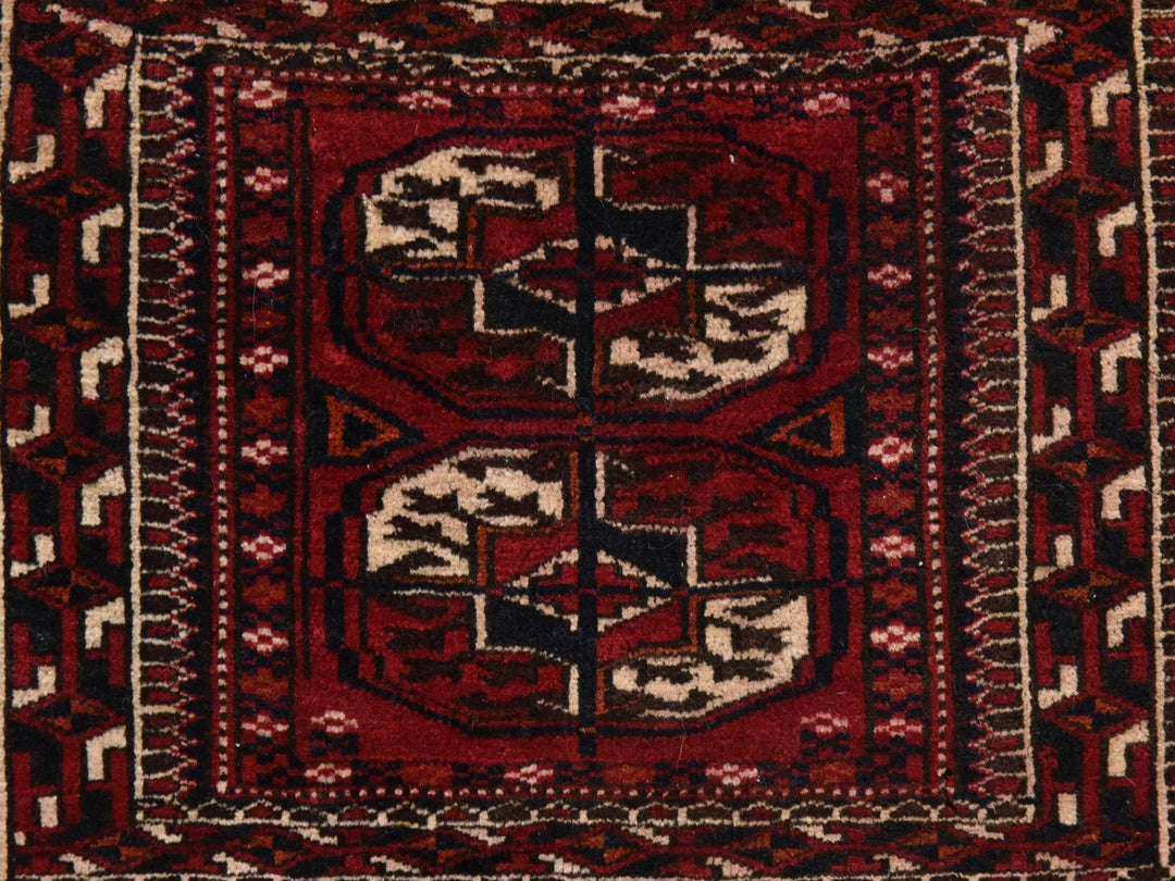 1'6" x 2'1" New Hand Knotted Red Wool Square Oriental Rug - MOA10278916