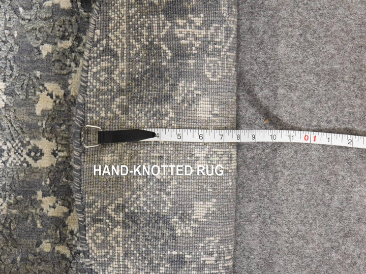 4'0" x 4'0" New Hand Knotted Grey Wool & Silk Round Oriental Rug - MOA10278942