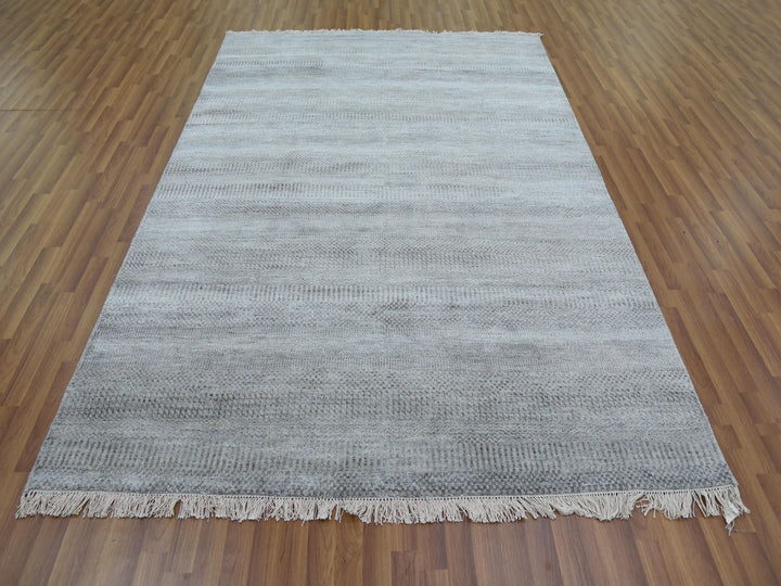 6'0" x 9'2" New Hand Knotted Grey Wool & Silk Rectangle Oriental Rug - MOA10279124