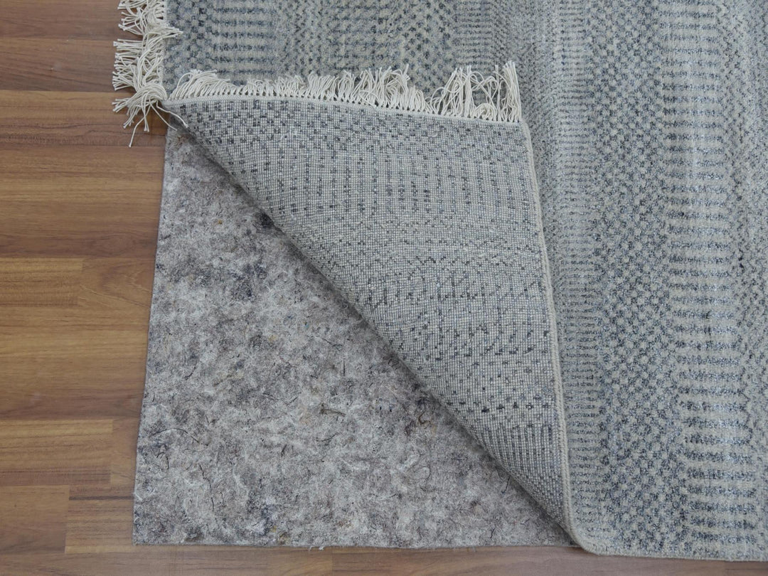 6'0" x 9'2" New Hand Knotted Grey Wool & Silk Rectangle Oriental Rug - MOA10279124