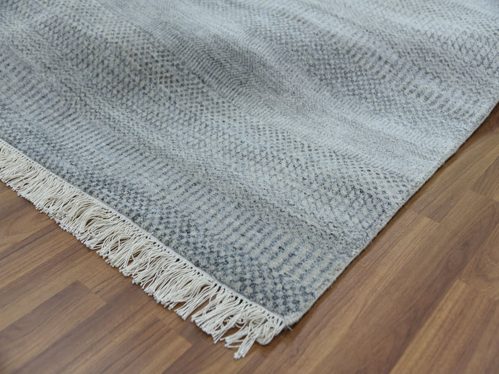 6'0" x 9'2" New Hand Knotted Grey Wool & Silk Rectangle Oriental Rug - MOA10279124
