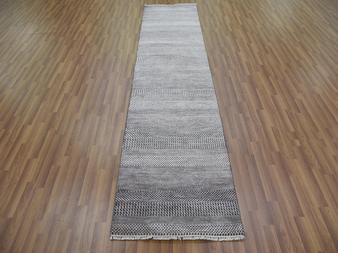 2'8" x 10'2" New Hand Knotted Grey Wool & Silk Runner Oriental Rug - MOA10279140