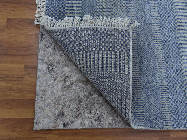 2'6" x 9'10" New Hand Knotted Grey Wool & Silk Runner Oriental Rug - MOA10279143