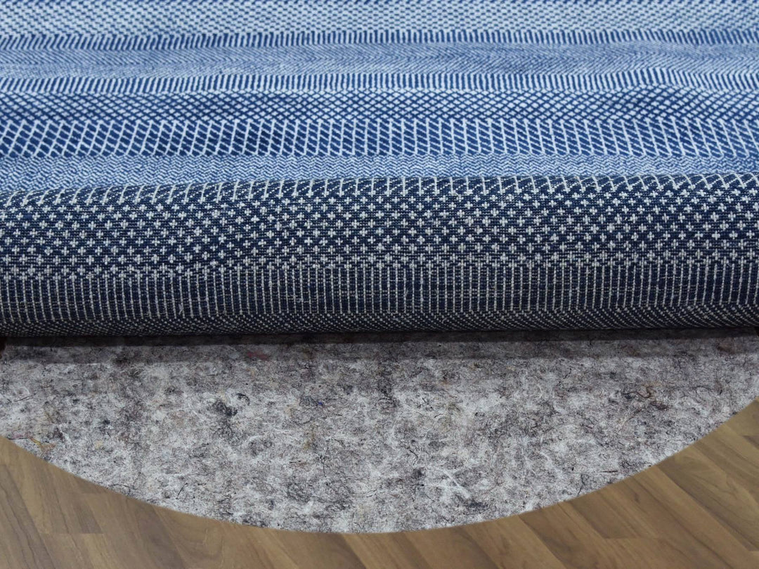8'0" x 8'0" New Hand Knotted Blue Wool & Silk Round Oriental Rug - MOA10279161