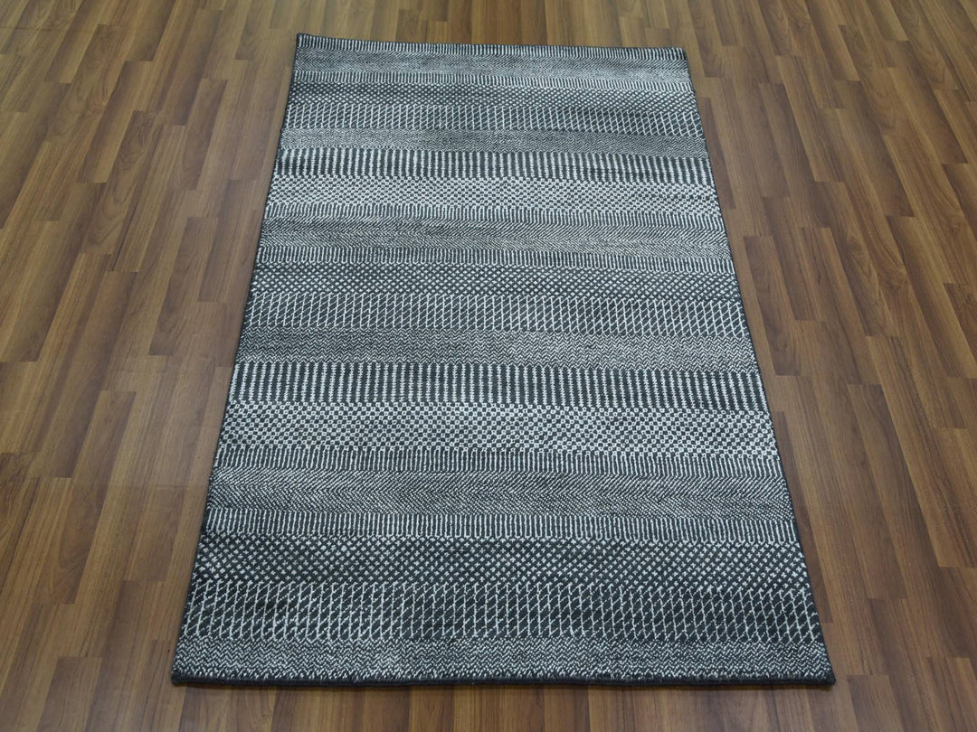 3'3" x 5'0" New Hand Knotted Grey Wool & Silk Rectangle Oriental Rug - MOA10279253