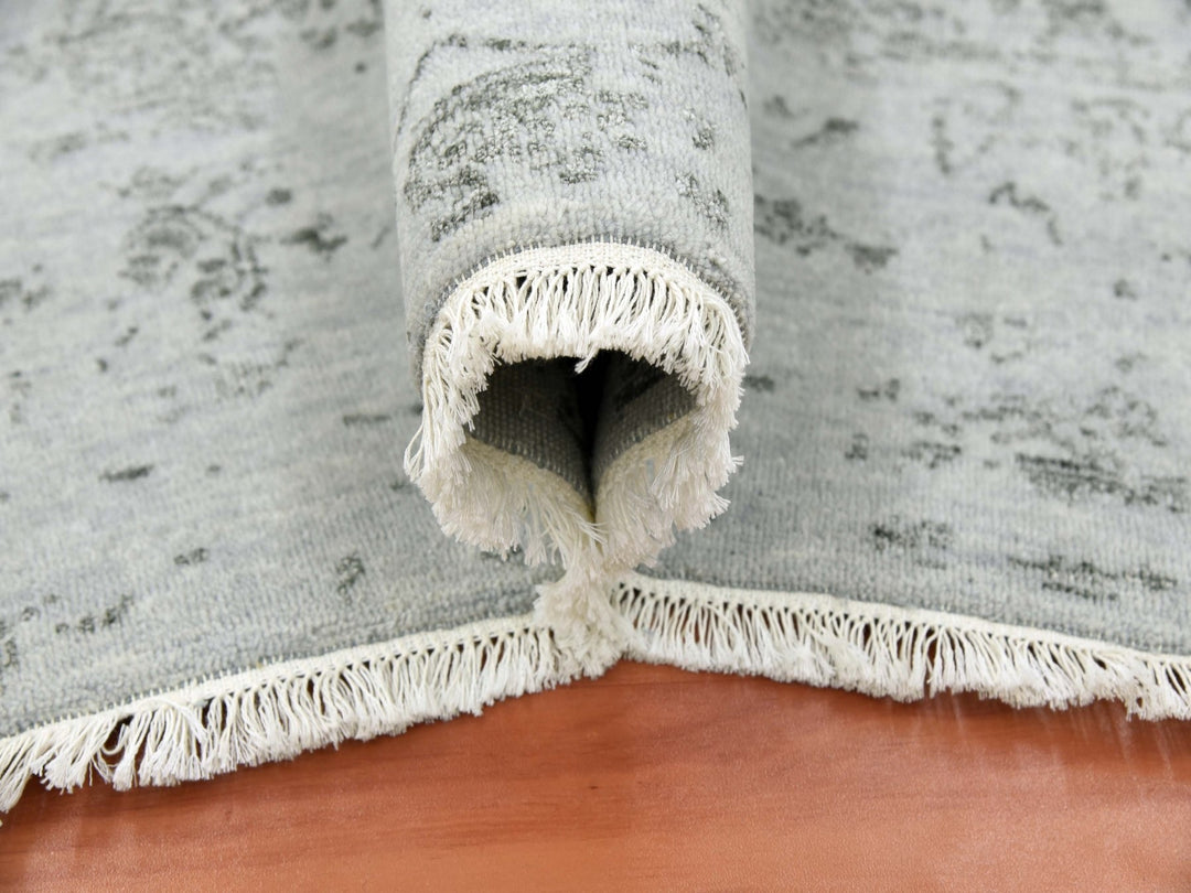 8'0" x 9'10" New Hand Knotted Grey Wool & Silk Rectangle Oriental Rug - MOA10279274