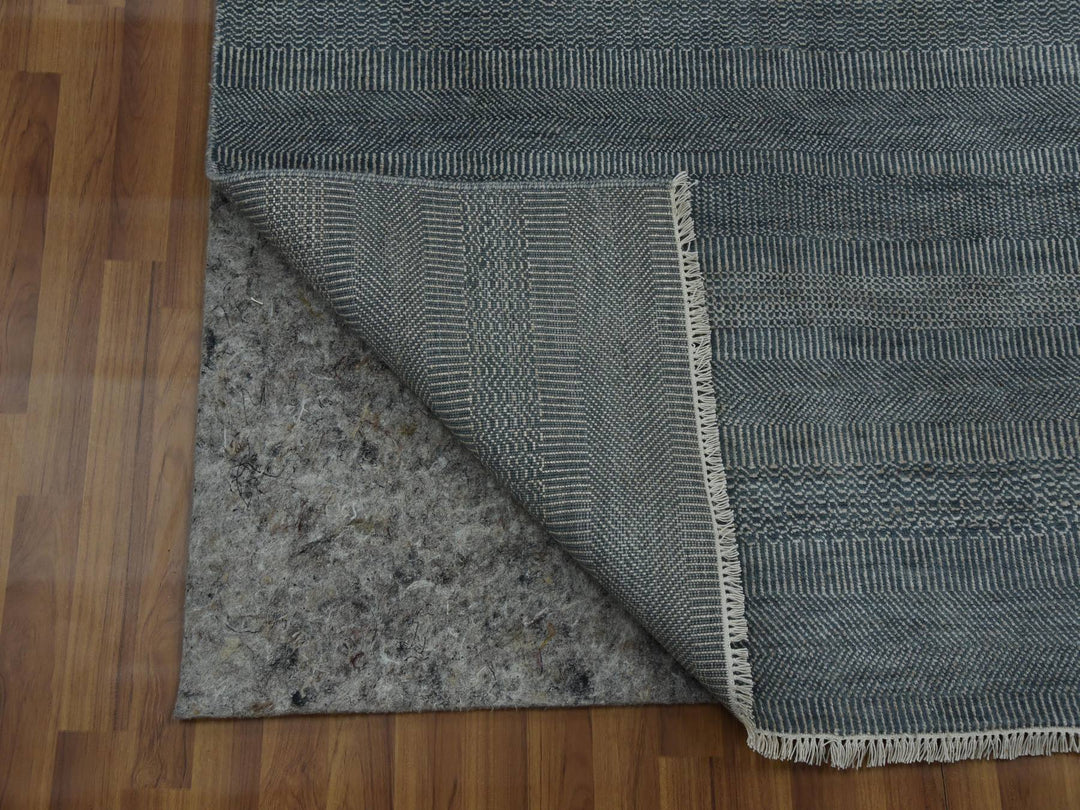 3'10" x 7'0" New Hand Knotted Grey Wool & Silk Runner Oriental Rug - MOA10279337