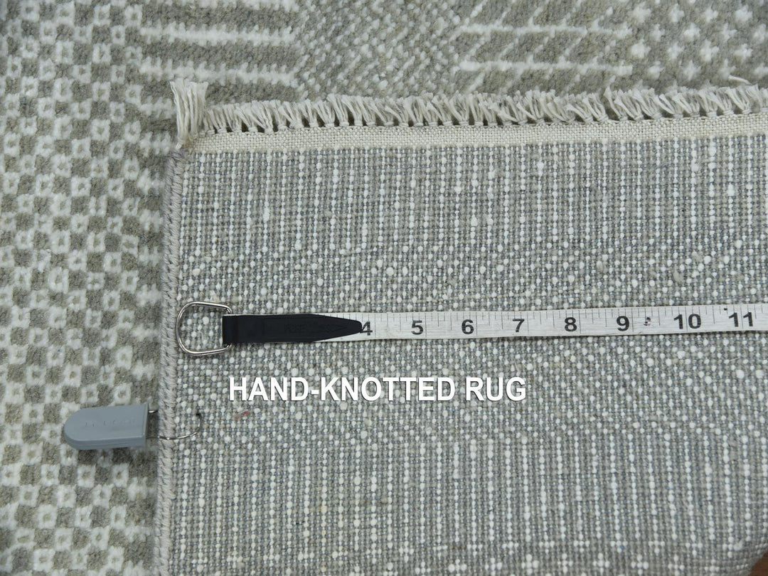 3'0" x 5'3" New Hand Knotted Grey Wool & Silk Rectangle Oriental Rug - MOA10279353