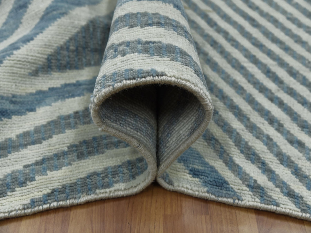 9'1" x 12'1" New Hand Knotted Blue Wool Rectangle Oriental Rug - MOA10279411