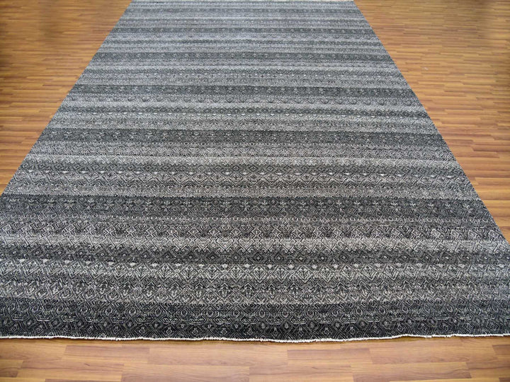 10'0" x 13'10" New Hand Knotted Grey Wool Rectangle Oriental Rug - MOA10279459