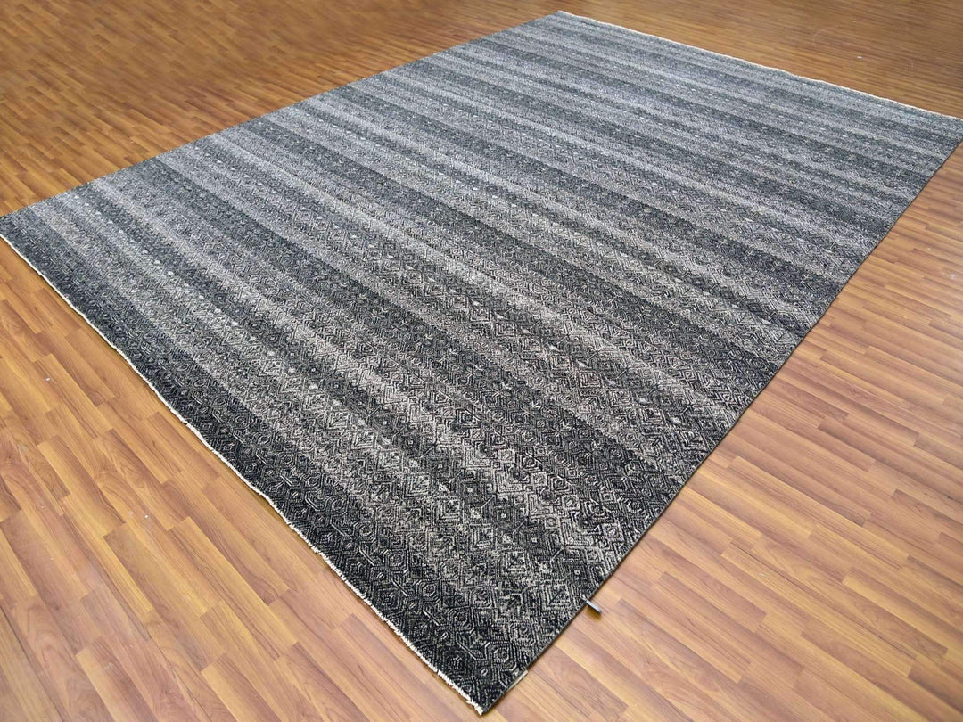 10'0" x 13'10" New Hand Knotted Grey Wool Rectangle Oriental Rug - MOA10279459