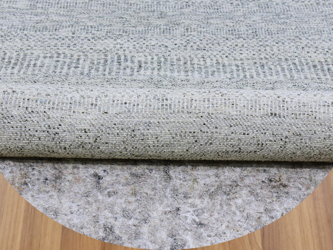 7'9" x 7'9" New Hand Knotted Grey Wool Round Oriental Rug - MOA10279515
