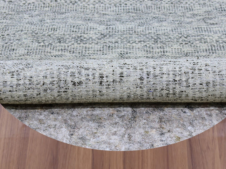 5'9" x 5'9" New Hand Knotted Grey Wool Round Oriental Rug - MOA10279519