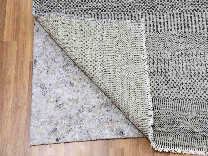 8'0" x 10'0" New Hand Knotted Grey Wool Rectangle Oriental Rug - MOA10279558