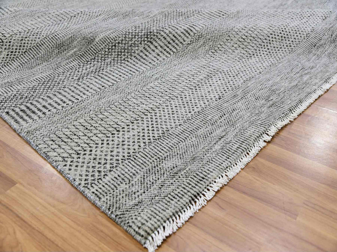 8'0" x 10'0" New Hand Knotted Grey Wool Rectangle Oriental Rug - MOA10279558