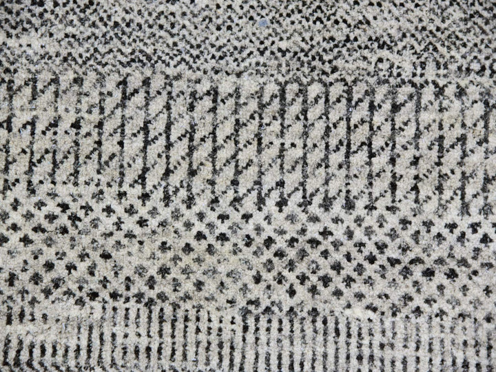 7'9" x 7'9" New Hand Knotted Grey Wool Round Oriental Rug - MOA10279564