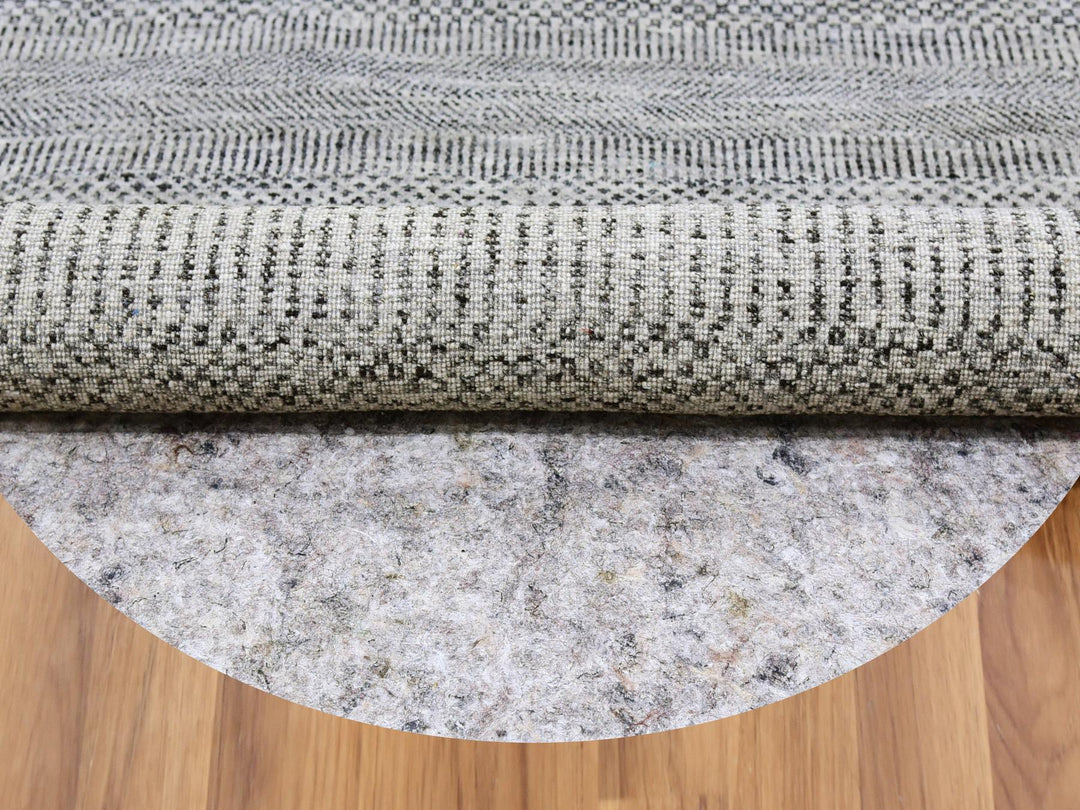 4'9" x 4'10" New Hand Knotted Grey Wool Round Oriental Rug - MOA10279567