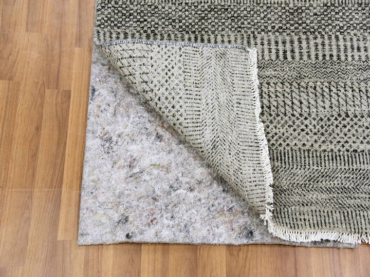 2'7" x 4'1" New Hand Knotted Grey Wool Rectangle Oriental Rug - MOA10279578