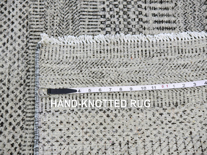 3'0" x 4'10" New Hand Knotted Grey Wool Rectangle Oriental Rug - MOA10279579