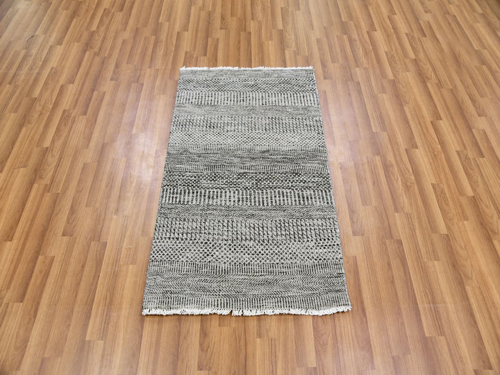2'5" x 4'1" New Hand Knotted Grey Wool Rectangle Oriental Rug - MOA10279580