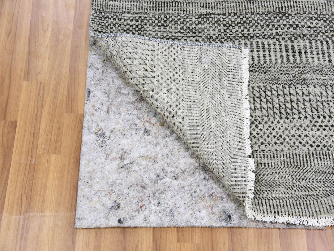 2'5" x 4'1" New Hand Knotted Grey Wool Rectangle Oriental Rug - MOA10279580