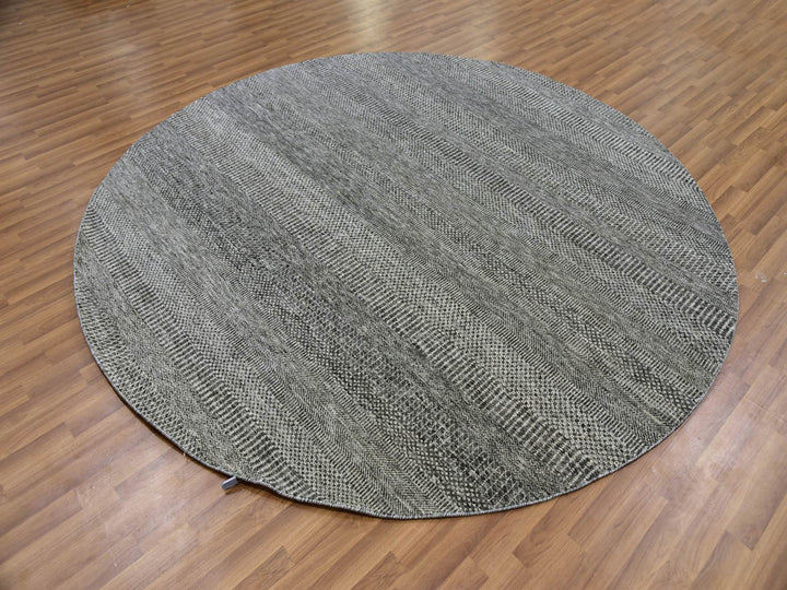 7'10" x 7'10" New Hand Knotted Grey Wool Round Oriental Rug - MOA10279592