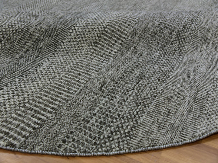 7'10" x 7'10" New Hand Knotted Grey Wool Round Oriental Rug - MOA10279592