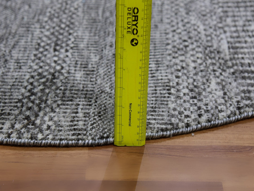 4'10" x 4'10" New Hand Knotted Grey Wool Round Oriental Rug - MOA10279595