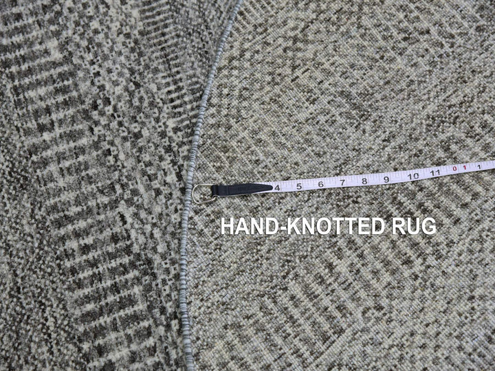 4'10" x 4'10" New Hand Knotted Grey Wool Round Oriental Rug - MOA10279595