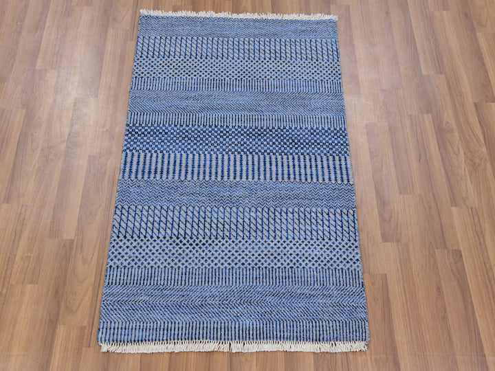 2'1" x 3'3" New Hand Knotted Grey Wool Rectangle Oriental Rug - MOA10279642