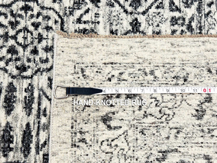 2'8" x 10'0" New Hand Knotted Ivory Wool Runner Oriental Rug - MOA10279681