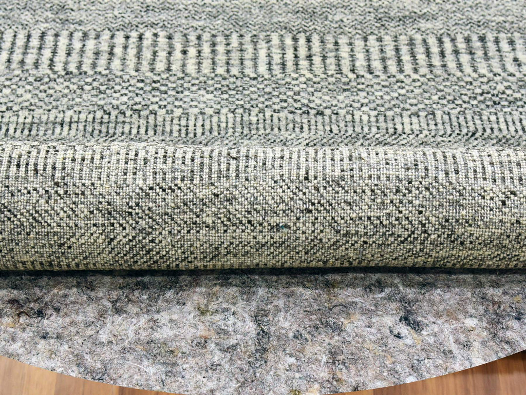 4'10" x 4'11" New Hand Knotted Grey Wool Round Oriental Rug - MOA10279696