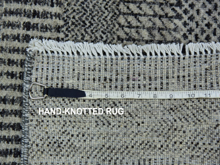 2'6" x 5'10" New Hand Knotted Grey Wool Runner Oriental Rug - MOA10279707