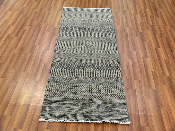 2'6" x 5'10" New Hand Knotted Grey Wool Runner Oriental Rug - MOA10279708