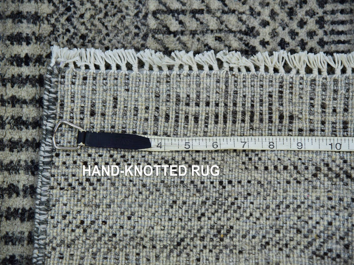 2'6" x 5'10" New Hand Knotted Grey Wool Runner Oriental Rug - MOA10279708