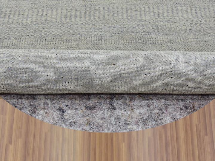 4'10" x 4'10" New Hand Knotted Grey Wool Round Oriental Rug - MOA10279716