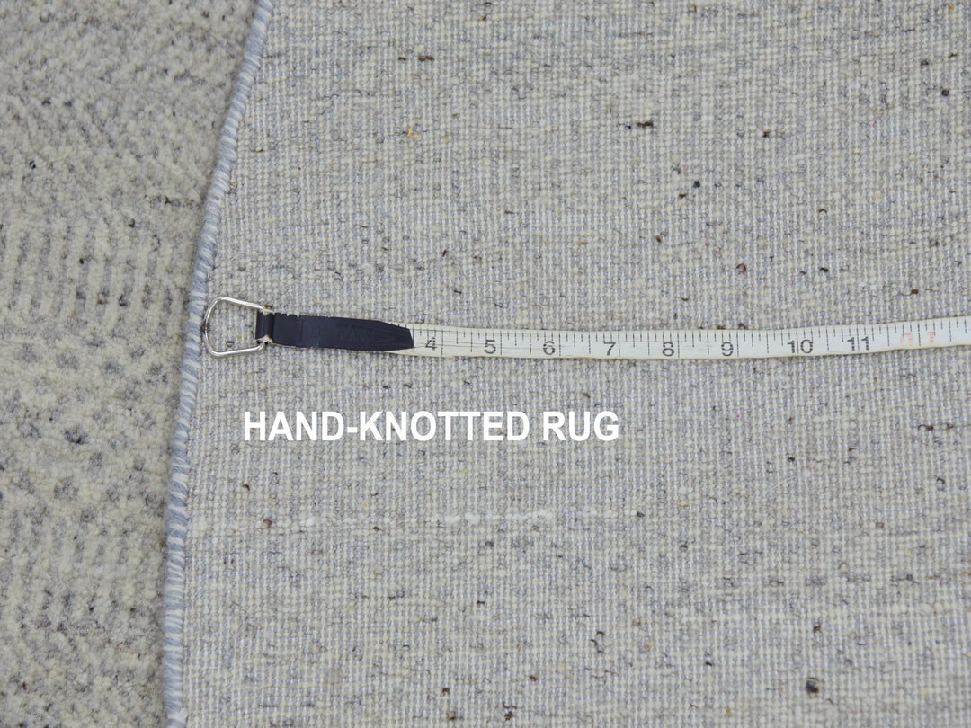 4'10" x 4'10" New Hand Knotted Grey Wool Round Oriental Rug - MOA10279716
